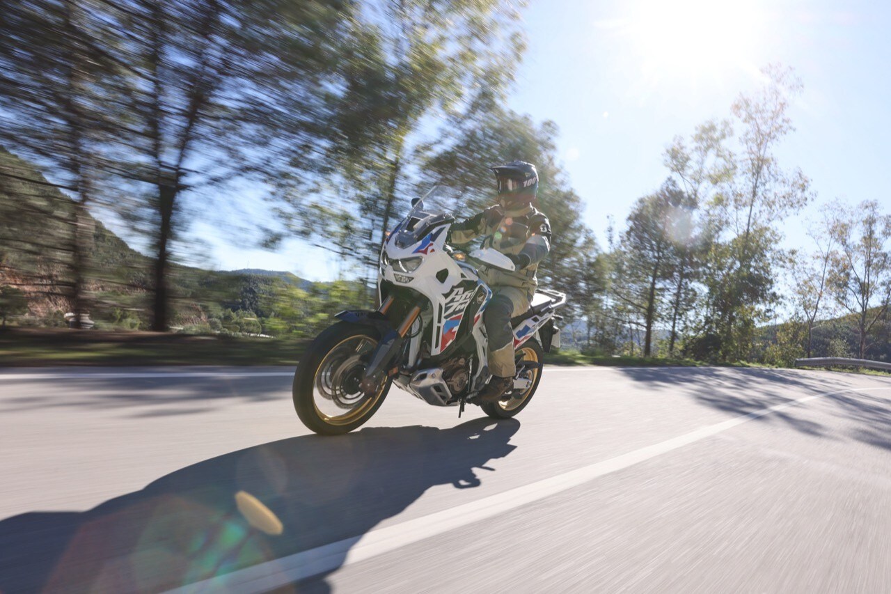 Honda Africa Twin Adventure Sports 2024: la prova su strada +VIDEO+